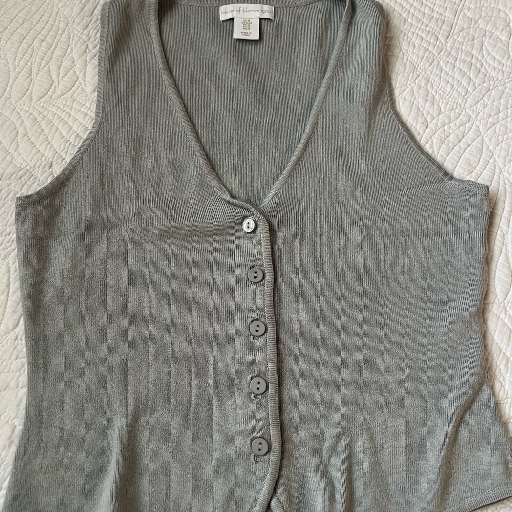 House of Harlow 1960 Gray Button-Up Tank Top